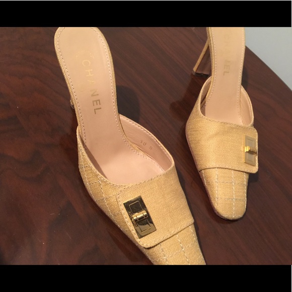 Chanel LT Yellow Fabric Mule S40 - Picture 6 of 8